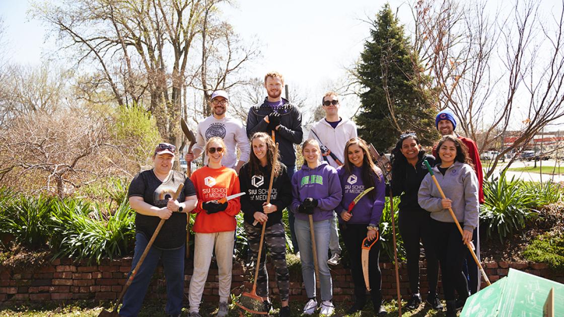 Student group in Enos cleanup